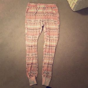 Sweatpants (cuffed bottoms)